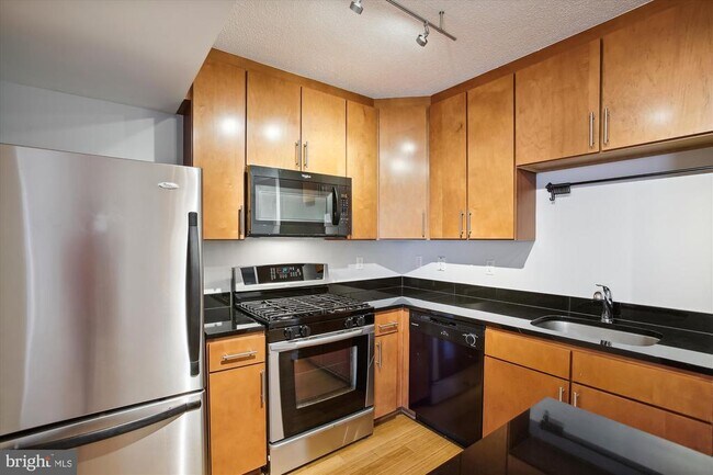 Foto del edificio - 915 E St NW