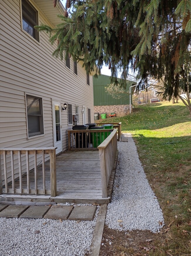 Foto del edificio - 173 Home St