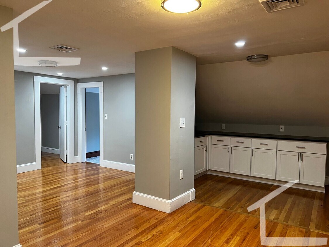 Foto principal - Charming 6 Bedroom Duplex