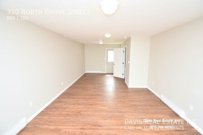 Foto del edificio - Commercial Space in Downtown Lock Haven!