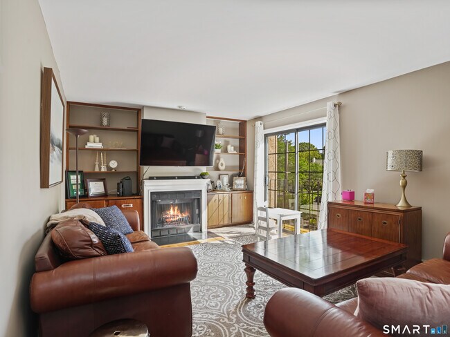 Foto del edificio - 272 Hubbard Ave