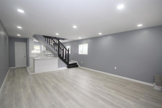 Foto del edificio - 64-32 136th St