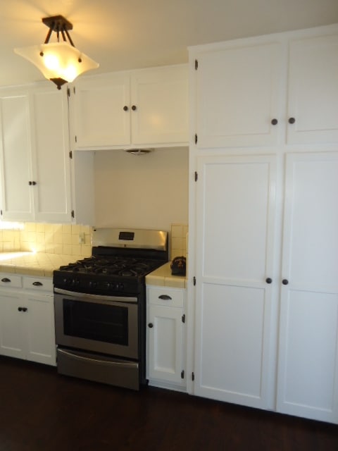 Foto del edificio - 3 Bed - 2 Bath Craftsman Home in the desir...