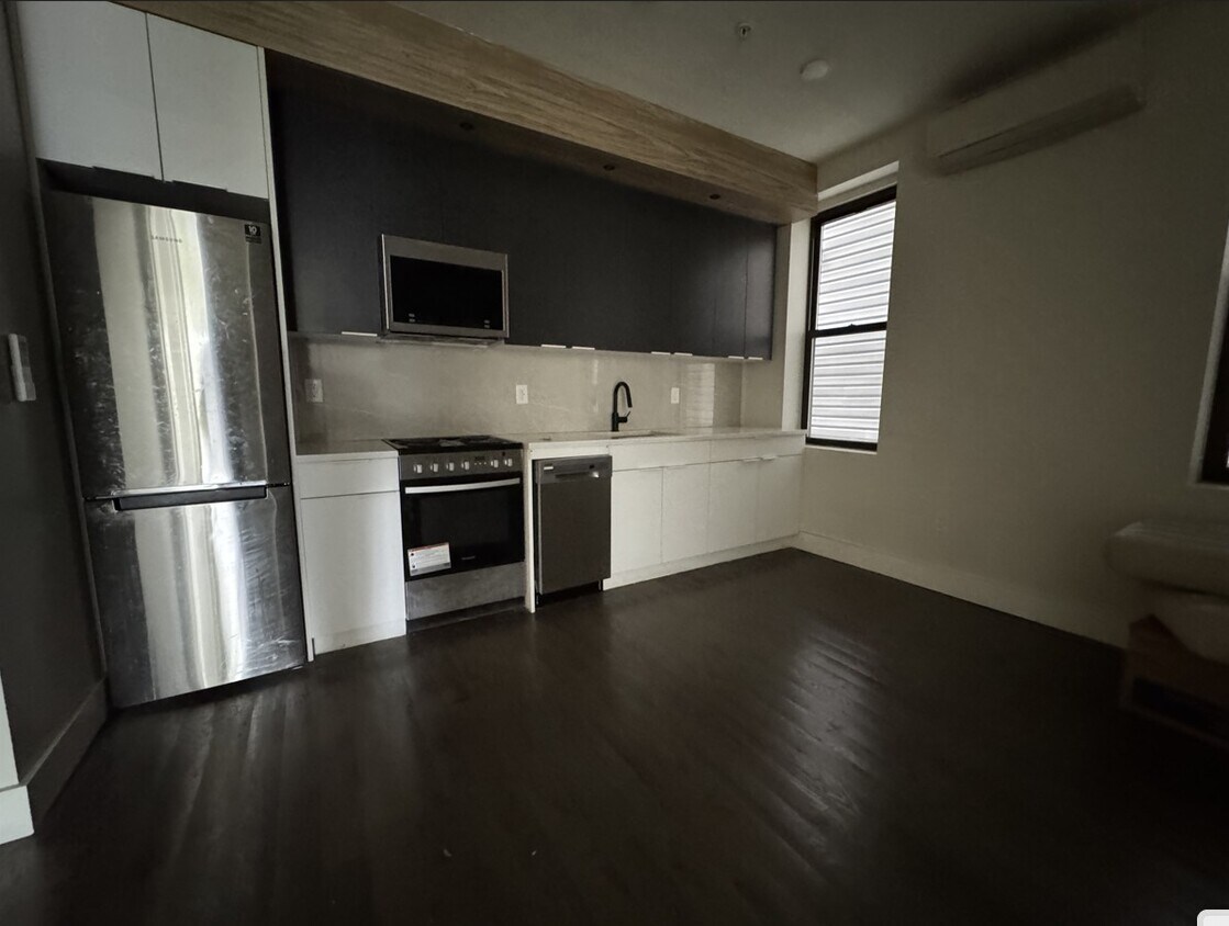 63 Irving St 206 - 64 Irving St