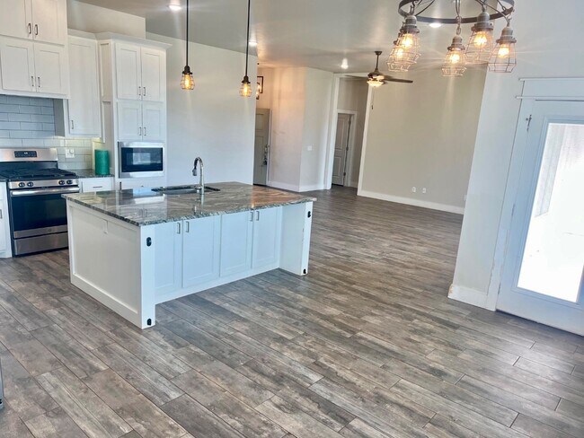 Foto del edificio - 8212 NW 151st St