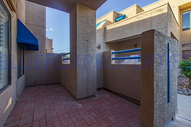Building Photo - 7944 E Colette Cir Unit 133