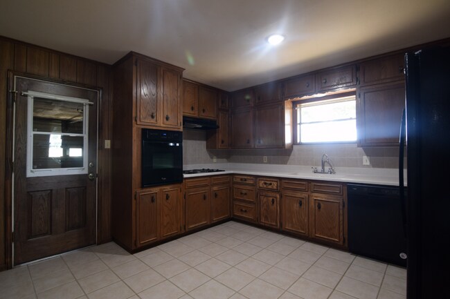 Building Photo - 2777 Wilson Valley Rd