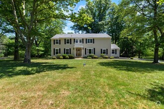 Building Photo - 45 Whippoorwill Way