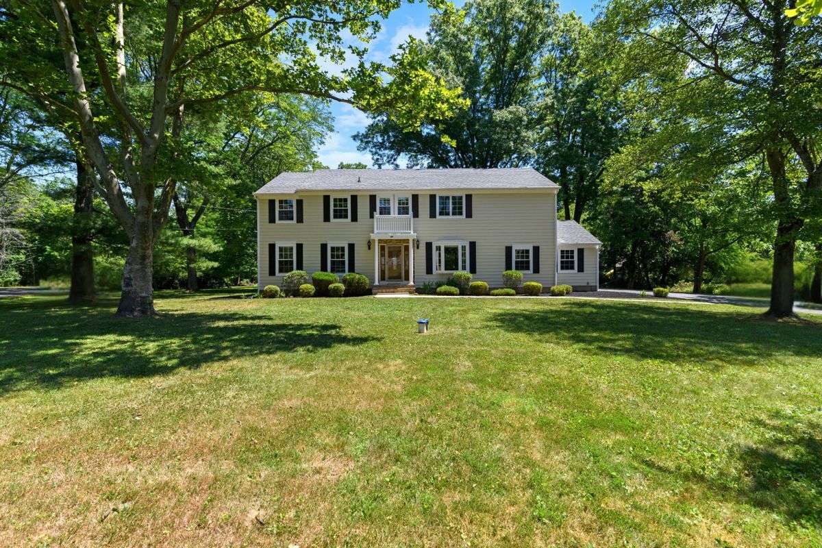 Primary Photo - 45 Whippoorwill Way