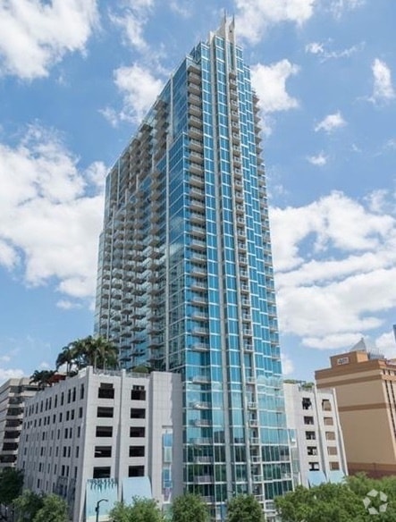 Building Photo - 777 N Ashley Dr