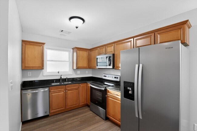 Foto del edificio - Charming 2BR Duplex in Hendersonville