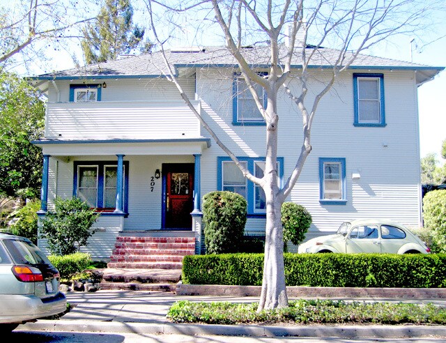 Primary Photo - 207 Hawthorne Ave