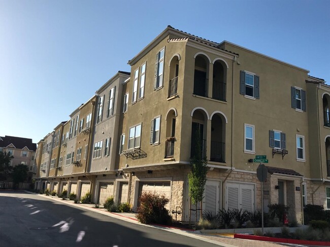Building Photo - 39850 Sawyer Terrace