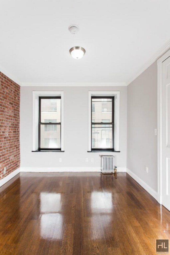 Foto del edificio - East 100th Street