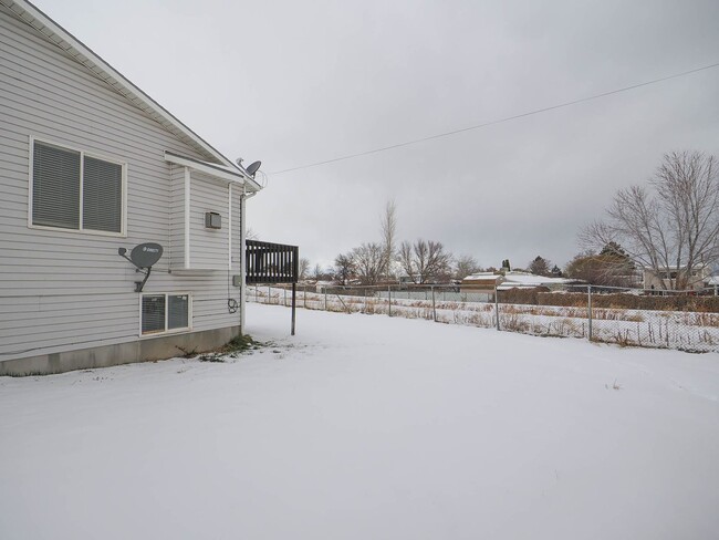 Building Photo - Beautiful Home in West Valley