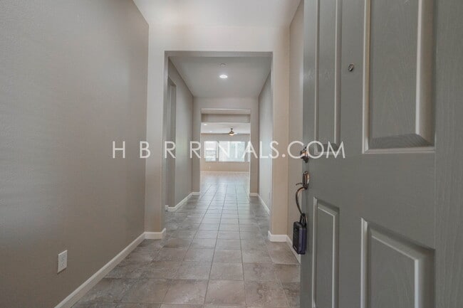 Building Photo - Questa Village - Single Story Charming 3-B...