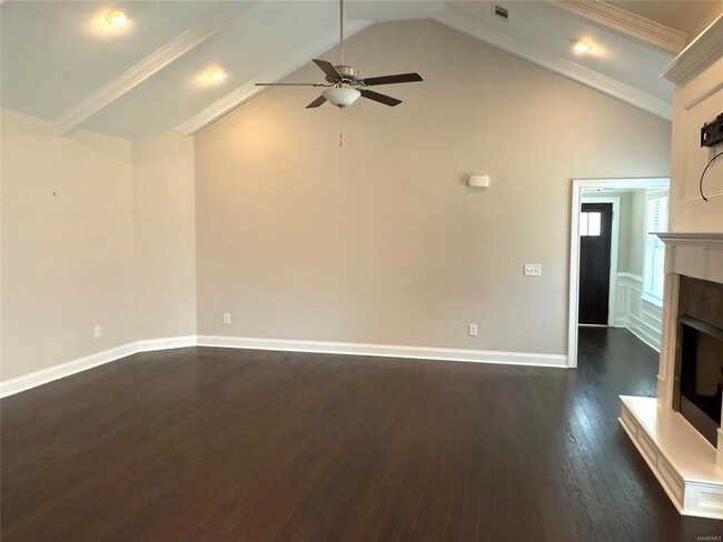 Foto del edificio - 110 Herman Dr