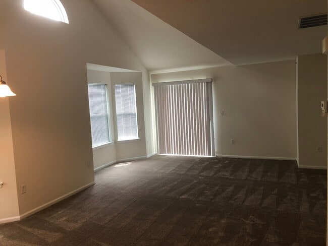 Interior Photo - The Apartments At Weatherby