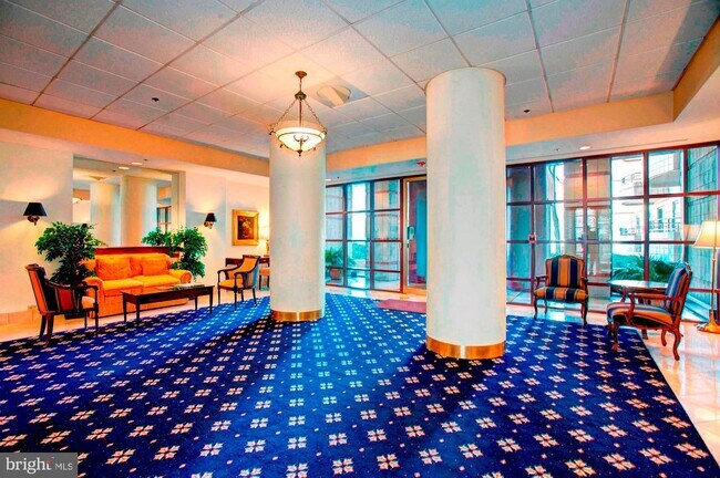 Building Photo - 2400 Clarendon Blvd