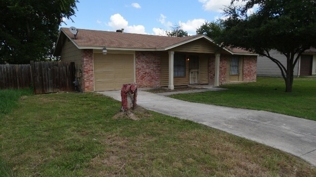 Building Photo - 7215 Glen Heights