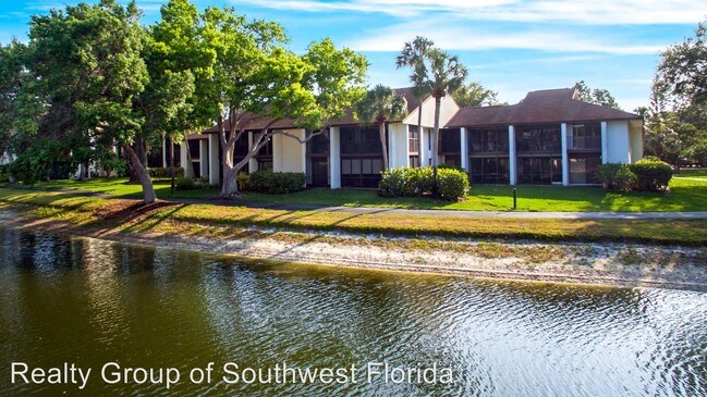 541 Lake Louise Cir Naples Fl 34110 House For Rent In