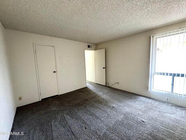 Building Photo - 7625 E Camelback Rd