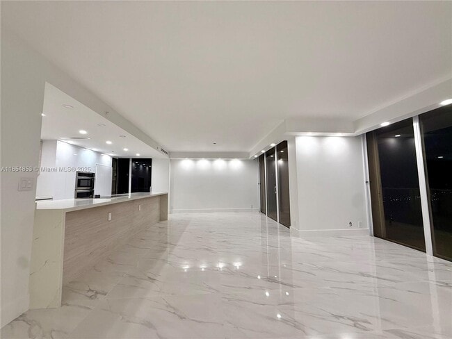 Foto del edificio - 19707 Turnberry Way