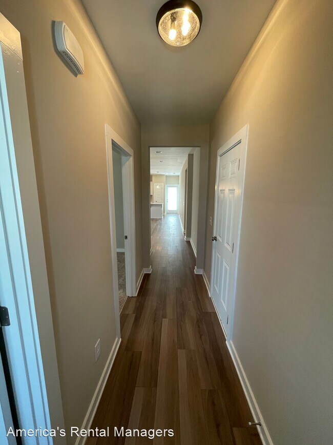 Building Photo - 4 br, 2 bath House - 65 River Birch Lane