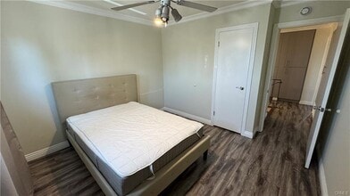 Building Photo - 8722 Amboy Ave