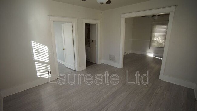 Foto del edificio - 2851 S Grant St