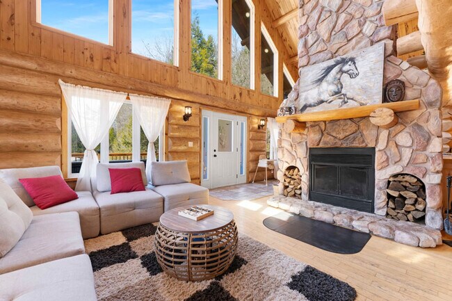 Building Photo - 20 Rue Blais