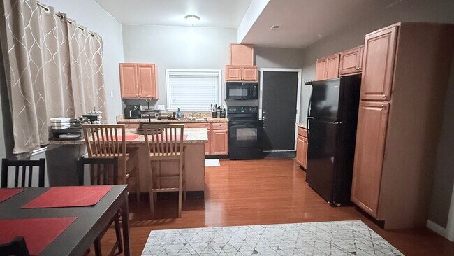 Foto del edificio - 15332 Ashworth Ave N