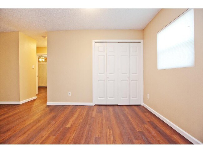 Foto del edificio - 4903 Merritt Dr