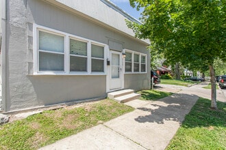 Building Photo - 4158 Oak St