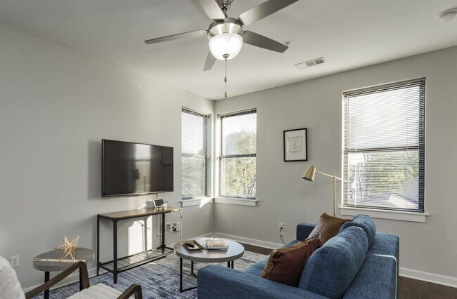 Foto del edificio - 1016 18th Ave S