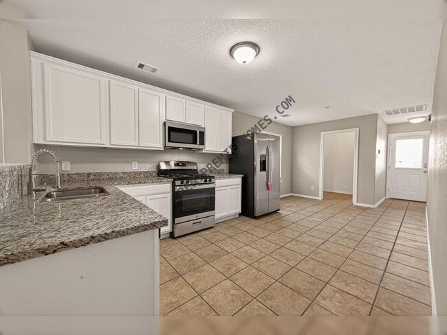 Building Photo - 2730 Morgensen Dr