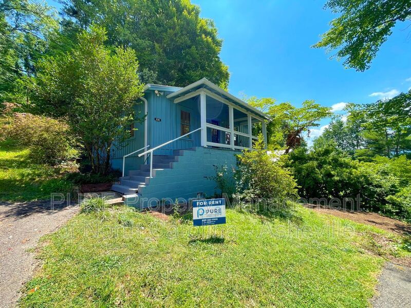 Primary Photo - 230 Spring St
