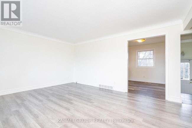 Building Photo - 315 Bunting Rd