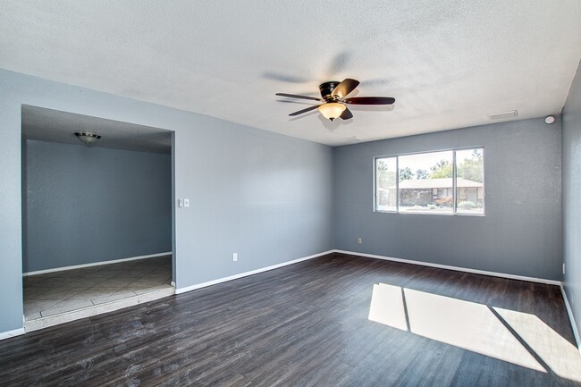 Building Photo - AMAZING TEMPE LOCATION W/ AZ ROOM, OFFICE/...