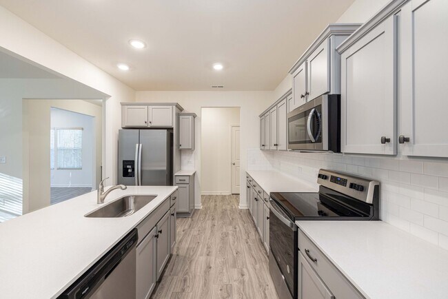 Foto del edificio - 3 Bed, 2.5 Bath Home with Bonus Loft & Private Owner Suite - Available Late September Move In