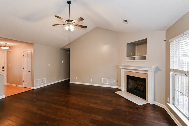 Building Photo - 5109 Jon Oak Dr