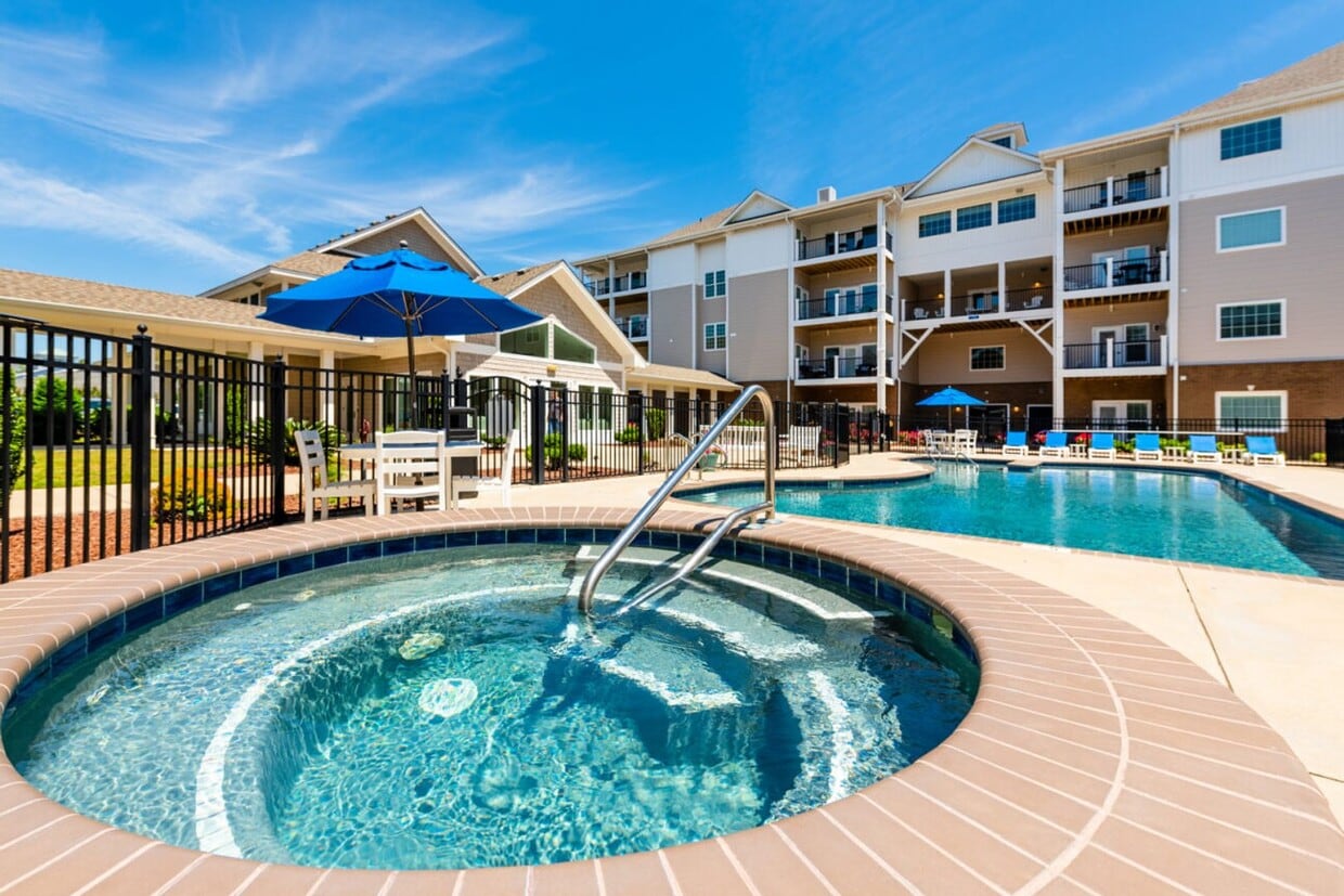 Primary Photo - Outer Banks 2 Bd Apartment