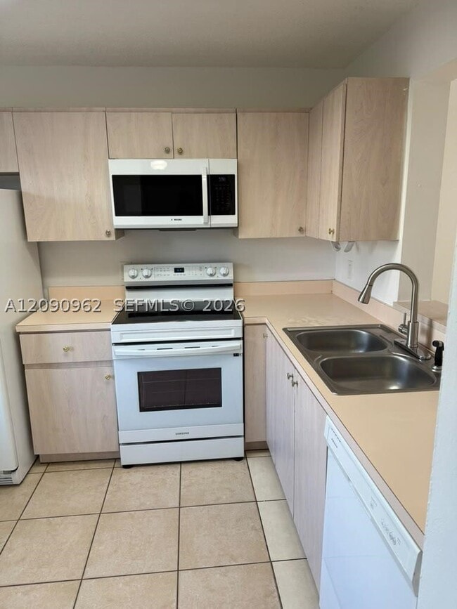 Building Photo - 8740 N Sherman Cir