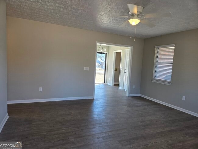 Building Photo - 322 Randolph Dr