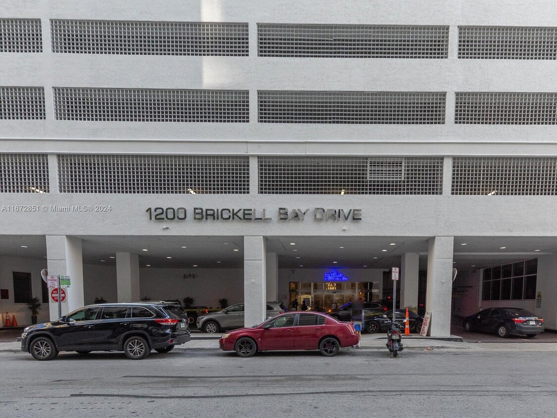 Foto principal - 1200 Brickell Bay Dr