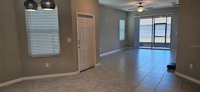 Foto del edificio - 13475 Crest Lake Dr