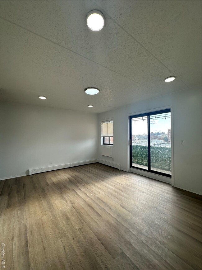 Foto del edificio - 41-28 71st St