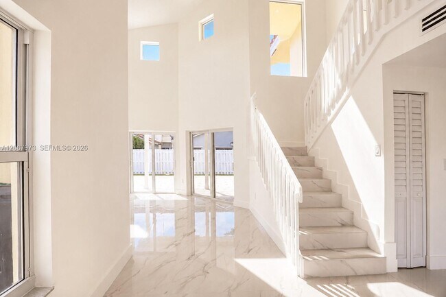 Building Photo - 15428 SW 50th Terrace