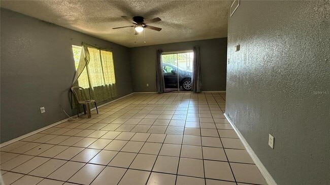 Building Photo - 5520 Riordan Way