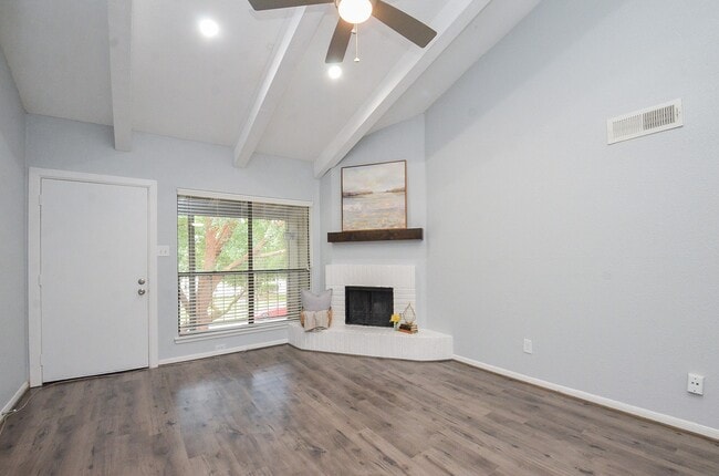 Building Photo - 5711 Sugar Hill Dr